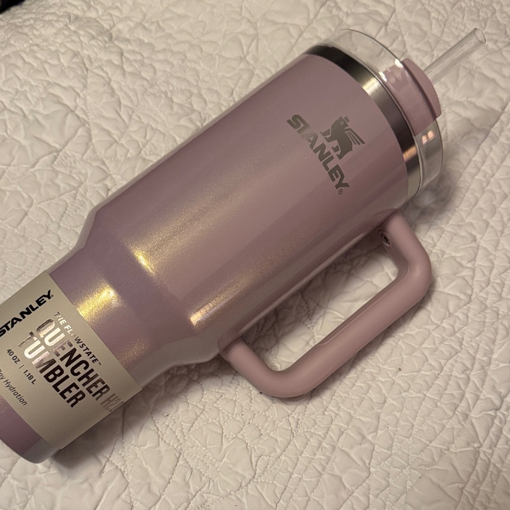Stanley Target Exclusive Aster Shimmer 40 oz Tumbler straw lavender New Purple